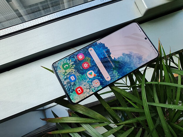 Samsung Galaxy S20 Ultra Tasarım - Ekran