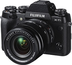 FUJIFILM. X-Pro1 18-55付き Xマウントの原点、X-Pro1とフジノンXF35mmは、いまだに凛々しい
