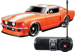 Maisto 1:24 1967 Gt Pro Rodz Radio Control Uzaktan Kumandalı Araba