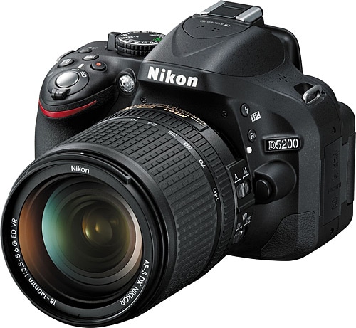 Nikon D5200 + 18-140mm Lens DSLR Fotoğraf Makinesi Fiyatları