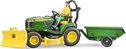 Bruder John Deere Çim Biçme Traktörü ve Bahçıvan BR62104