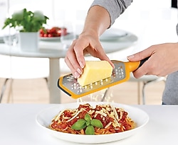 Joseph Joseph 20017 Twist Grater Coarse Fine Rende