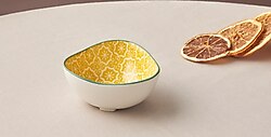 Karaca Floral Triangle Çerezlik 10 cm Sarı