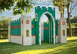 Mandu Castle Kum Havuzu Oyun Alanı