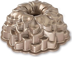 Nordic Ware Çicek Bundt Kek Kalıbı
