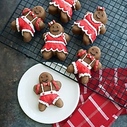 Nordic Ware Gingerbread 86948 Mini Kek Kalıbı