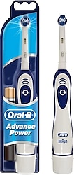 Oral-B Pro-Expert Precision Clean Pilli Diş Fırçası