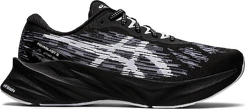 Asics Novablast 3 Siyah-Beyaz Erkek Koşu Ayakkabısı 1011B458-002