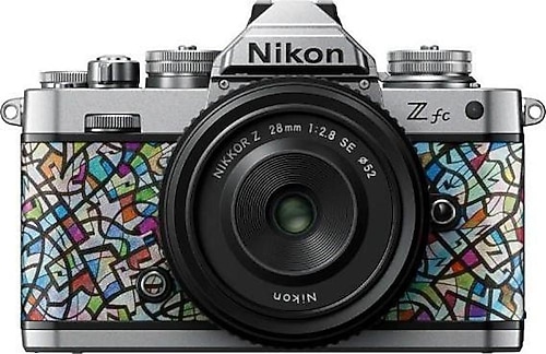 Nikon Z FC Heralbony + 28mm Lens Aynasız Fotoğraf Makinesi
